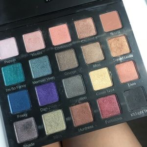 ⚠️SOLD⚠️VIOLET VOSS PALETTE